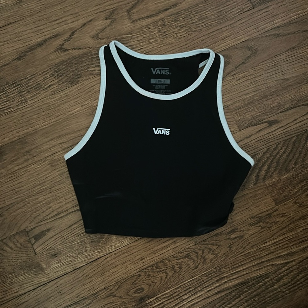 vans crop black crop top
